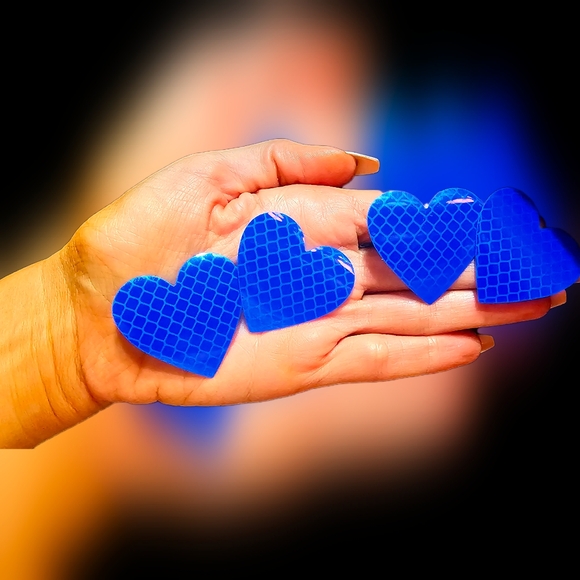 Set of 4 pcs Heart-shaped Reflective Stickers "Blue" NWT ❤️ - Picture 1 of 3